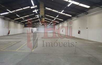 Imagem: O depósito possui 1.196m² de Área e está localizado em