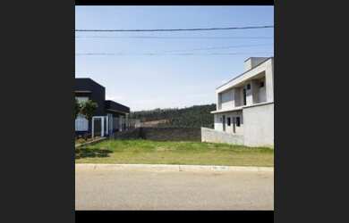 Imagem: O terreno possui 455m² de Área e está localizado em Bragança