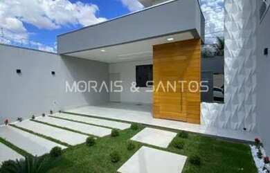 Imagem: A casa possui 3 Dormitórios, 3 Banheiros, 3 Vagas na garagem