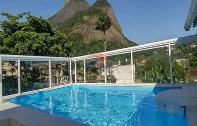 Imagem: Barrinha - Casa em condomínio fechado - 450 m2