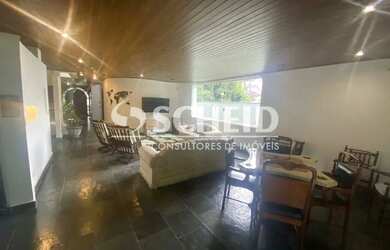 Imagem: A casa para alugar possui 4 Dormitórios, 4 Banheiros, 4 Vagas