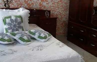 Imagem: A casa possui 3 Dormitórios, 3 Banheiros, 2 Vagas na garagem