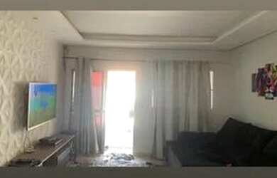 Imagem 2: Vendo casa. 240m² de Área, 3 Vagas na garageme2 Dormitórios