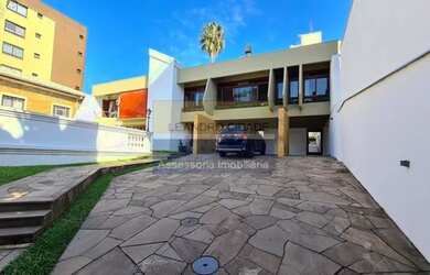 Imagem: Casa 5 dormitórios - Bairro Menino Deus