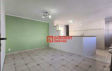 Imagem: O apartamento possui 2 Dormitórios, 1 Banheiro, 1 Vaga na garagem