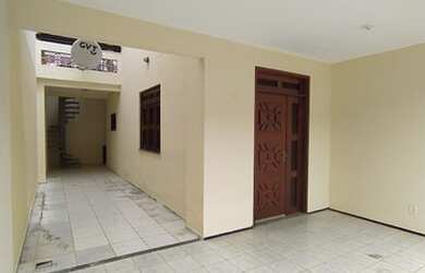 Imagem 5: Casa em Condominio com 220m² por R$ 1500,00 370,00 de condomínio. Messejana/...