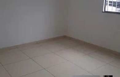 Imagem 6: Casa 2/4, Fim de Linha do Colina Azul, Frente de Rua, 1ºAndar