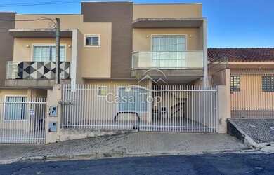 Imagem: A casa possui 3 Dormitórios, 4 Banheiros, 117m² de Área e