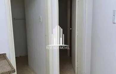 Imagem: O depósito possui 2 Vagas na garagem, 112m² de Área e está