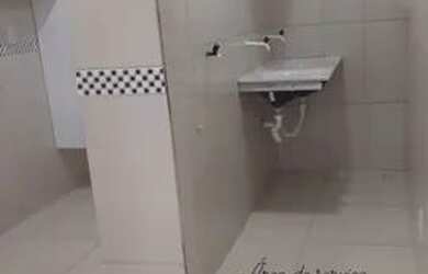 Imagem 7: Casa 2/4, Fim de Linha do Colina Azul, Frente de Rua, 1ºAndar