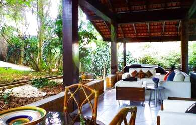 Imagem: A casa para alugar possui 5 Dormitórios, 4 Banheiros, 5 Vagas