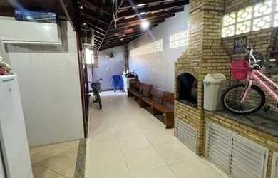 Imagem 2: VENDO CASA EM SANTA CRUZ. Churrasqueira, Varanda, Guarda roupae110m²...