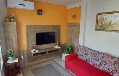 Imagem: A casa possui 2 Dormitórios, 1 Banheiro, 1 Vaga na garagem