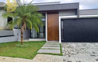 Imagem: A casa em condomínio possui 3 Dormitórios, 2 Banheiros, 4