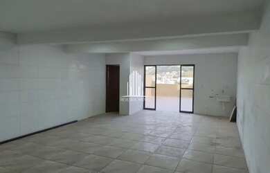 Imagem: A casa possui 3 Dormitórios, 3 Banheiros, 3 Vagas na garagem