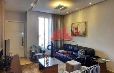 Imagem: A casa possui 3 Dormitórios, 3 Banheiros, 4 Vagas na garagem