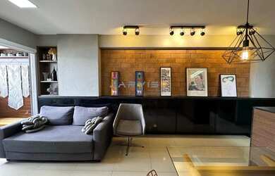 Imagem: O apartamento possui 3 Dormitórios, 2 Banheiros, 1 Vaga na