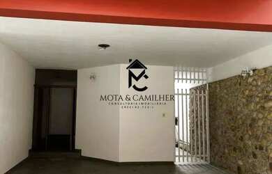 Imagem: A casa possui 4 Dormitórios, 5 Banheiros, 334m² de Área e