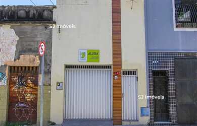 Imagem: A casa possui 3 Dormitórios, 3 Banheiros, 1 Vaga na garagem