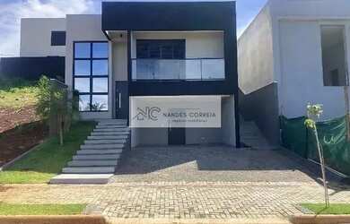 Imagem: A casa em condomínio possui 3 Dormitórios, 5 Banheiros e 149m²