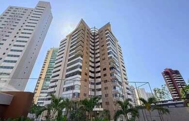 Imagem: O apartamento possui 5 Dormitórios, 5 Banheiros, 4 Vagas na