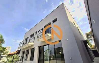 Imagem: A casa possui 5 Dormitórios, 5 Banheiros, 4 Vagas na garagem