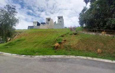 Imagem: O terreno possui 270m² de Área e está localizado em Villas