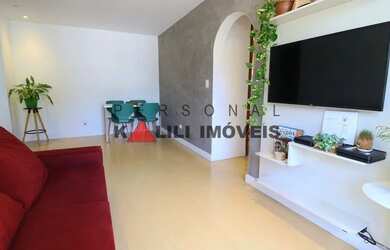 Imagem: O apartamentoe possui 2 Dormitórios, 2 Banheiros, 1 Vaga na