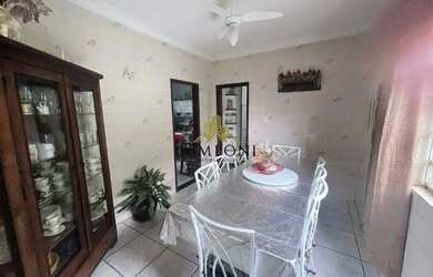 Imagem 10: Linda casa com loja e barracão no Bairro Cachoeirinha em lote de 400m²