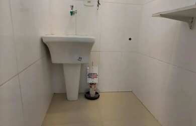 Imagem 11: Locação este confortável apartamento oferece 50m² de área bem distribuída,...