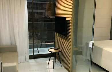 Imagem: O studio possui 1 Dormitório, 1 Banheiro, 1 Vaga na garagem