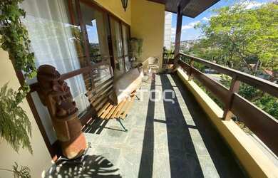 Imagem: A casa em condomínio possui 3 Dormitórios, 5 Banheiros, 5