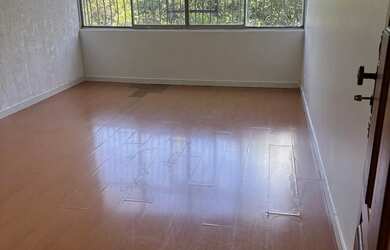 Imagem: O apartamento possui 3 Dormitórios, 2 Banheiros, 87m² de Área