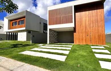 Imagem: A casa em condomínio possui 4 Dormitórios, 5 Banheiros, 3