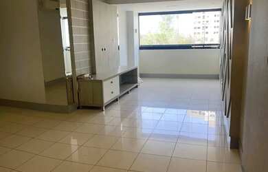 Imagem: O apartamento possui 3 Dormitórios, 2 Banheiros, 2 Vagas na