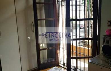 Imagem 3: CASA NO JARDIM MARISTELA. Churrasqueira, Varanda, Área de serviçoe155m²...