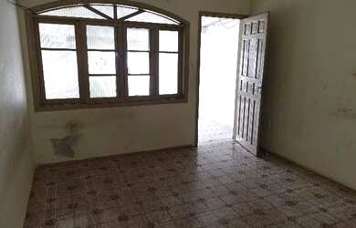 Imagem 2: Casa Nautica - 2 Dmts - Garagem - Lateral livre