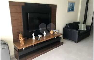 Imagem 2: Vende-se apartamento em prédio de 5 andares com 130m² de área útil,...