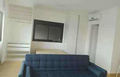 Imagem: O apartamento possui 1 Dormitório, 1 Banheiro, 1 Vaga na garagem