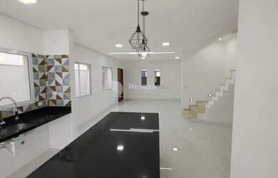 Imagem: A casa possui 3 Dormitórios, 2 Banheiros, 186m² de Área e