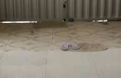 Imagem: A casa possui 4 Dormitórios, 3 Banheiros, 2 Vagas na garagem