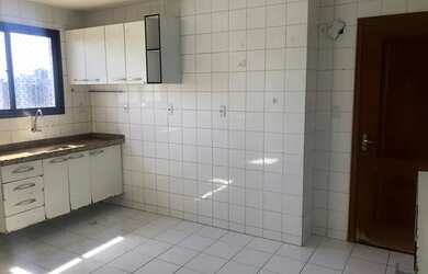 Imagem 9: Apartamento para venda possui 136 metros quadrados com 3 quartos em Marco...