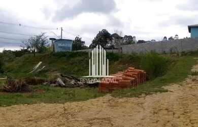 Imagem: O terreno possui 1.500m² de Área e está localizado em Vila