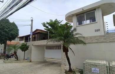 Imagem 2: Casa em Condominio com 220m² por R$ 1500,00 370,00 de condomínio. Messejana/...