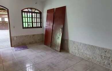 Imagem 15: Ótima casa com piscina à venda no bairro Marquês de Maricá