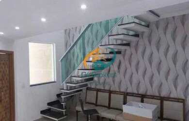 Imagem: A casa possui 3 Dormitórios, 3 Banheiros, 5 Vagas na garagem