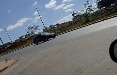 Imagem: A casa em condomínio possui 3 Dormitórios, 1 Banheiro, 5 Vagas