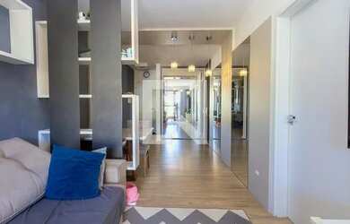 Imagem: O apartamento possui 2 Dormitórios, 1 Banheiro, 2 Vagas na