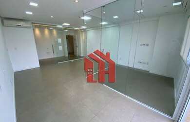 Imagem: O depósito possui 1 Vaga na garagem, 49m² de Área e está