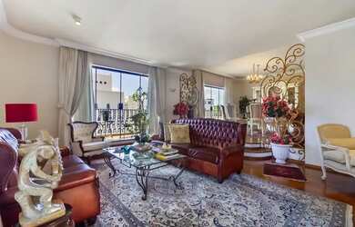 Imagem 2: Imóvel para venda tem 243 metros quadrados com 4 quartos no Jardim AMérica...